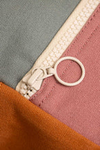 Laden Sie das Bild in den Galerie-Viewer, Arthur Kinderrucksack Tricolore Salbei