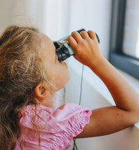 Laden Sie das Bild in den Galerie-Viewer, Kidybinocular Fernglas grün