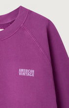 Laden Sie das Bild in den Galerie-Viewer, Sweatshirt Izubird Vintage Traubensaft