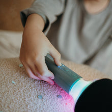 Laden Sie das Bild in den Galerie-Viewer, Kidymic Bluetooth Mikrofon mit Licht blau