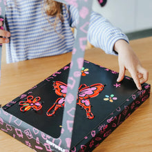 Laden Sie das Bild in den Galerie-Viewer, Kidyneon Fädelbild Prinzessin