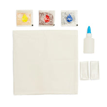 Laden Sie das Bild in den Galerie-Viewer, Crafters Batik Bandana Kit