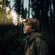 Laden Sie das Bild in den Galerie-Viewer, Huckleberry Wiederaufladbare Stirnlampe