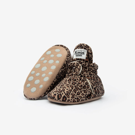 Booties Gamuza Gripper Leo
