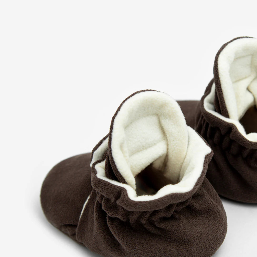 Booties Gamuza Gripper Chocolate