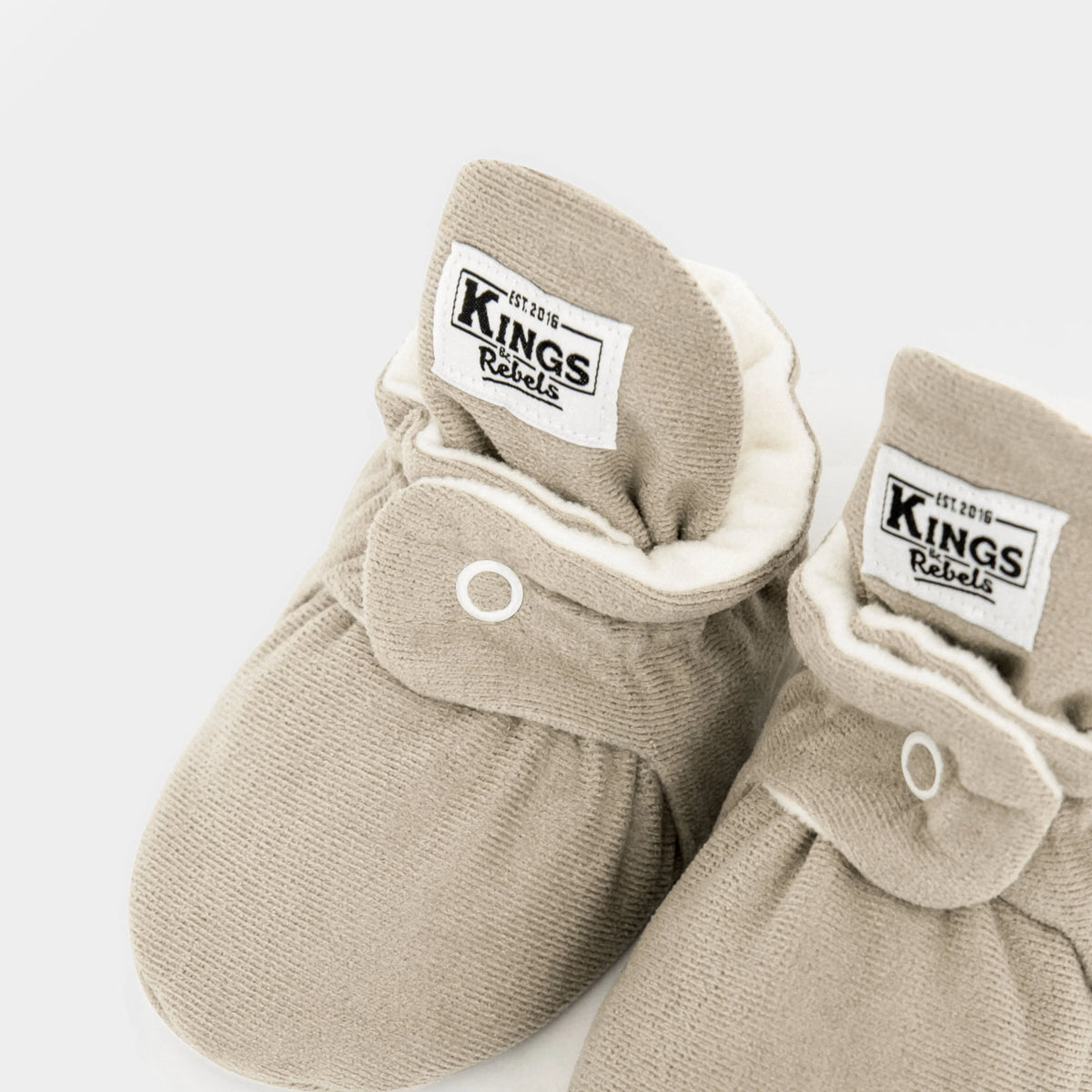 Booties Gamuza Gripper Ivory