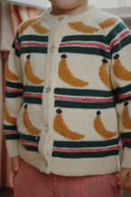 Laden Sie das Bild in den Galerie-Viewer, Billi Strickjacke Banana