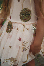 Laden Sie das Bild in den Galerie-Viewer, Odette Kleid Estella Pailletten