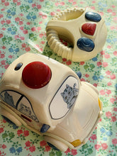 Laden Sie das Bild in den Galerie-Viewer, Polizeiauto