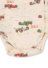 Laden Sie das Bild in den Galerie-Viewer, Baby Wickelbody Grand Prix