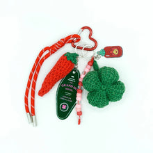 Laden Sie das Bild in den Galerie-Viewer, Häkelset "Anhänger Lucky Pepper"