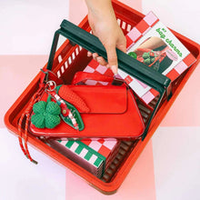 Laden Sie das Bild in den Galerie-Viewer, Häkelset "Anhänger Lucky Pepper"