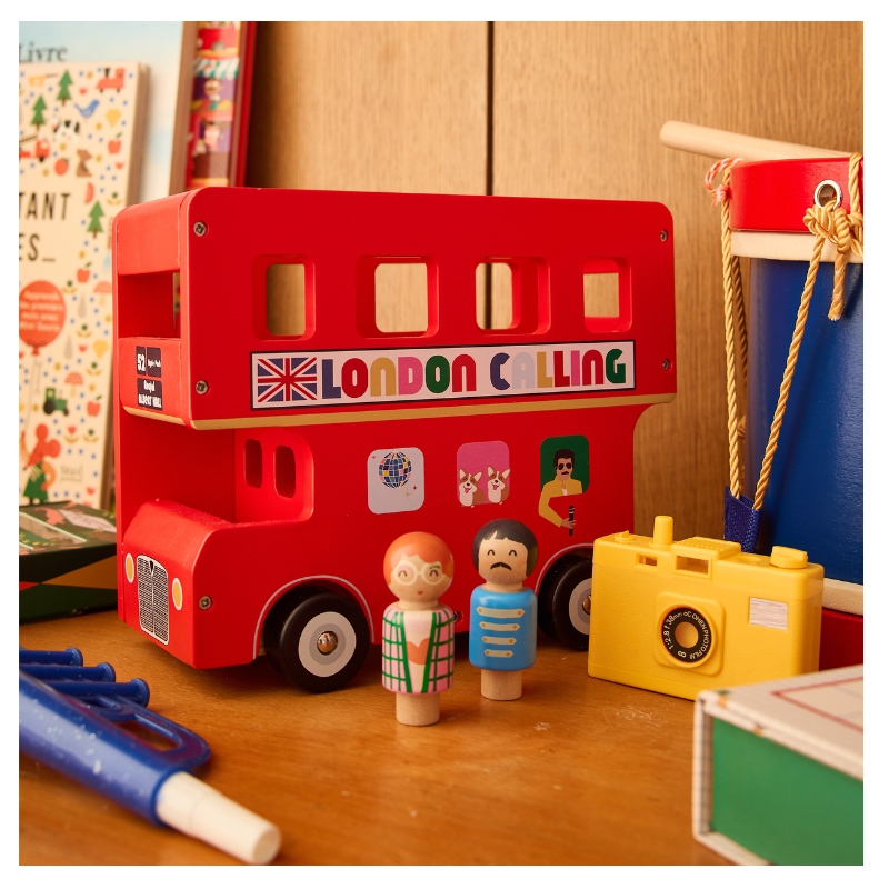 London Bus mit Figuren