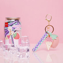 Laden Sie das Bild in den Galerie-Viewer, DIY Set "Anhänger Erdbeermilch"