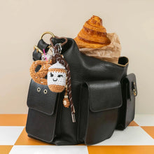 Laden Sie das Bild in den Galerie-Viewer, Häkelset "Anhänger Coffee Time"