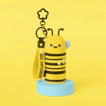Laden Sie das Bild in den Galerie-Viewer, Mini Kawaii Münztasche aus Silikon Biene
