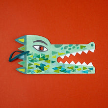 Laden Sie das Bild in den Galerie-Viewer, Be wild! DIY Krokodil Maske