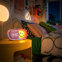 Laden Sie das Bild in den Galerie-Viewer, Dreamy Clock SMILEY WORLD® rosa