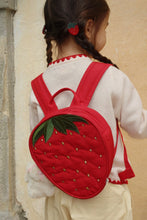Laden Sie das Bild in den Galerie-Viewer, Mini Rucksack Strawberry