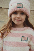 Laden Sie das Bild in den Galerie-Viewer, Softy Beanie rosy stripe