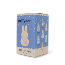 Laden Sie das Bild in den Galerie-Viewer, Miffy Snow Pop Anhänger Blind Box