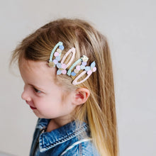 Laden Sie das Bild in den Galerie-Viewer, Raupe Nimmersatt Haarspangen