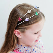 Laden Sie das Bild in den Galerie-Viewer, Jazzy Teeny Herzen Haarreif