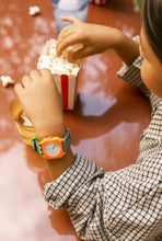 Laden Sie das Bild in den Galerie-Viewer, Kinder Armbanduhr Circus