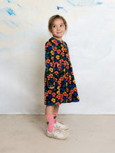 Laden Sie das Bild in den Galerie-Viewer, Violas Velour Kleid