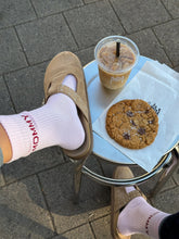 Laden Sie das Bild in den Galerie-Viewer, Mommy Socken Rosa