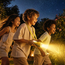 Laden Sie das Bild in den Galerie-Viewer, Glowy Taschenlampe SMILEY WORLD® gelb