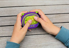 Laden Sie das Bild in den Galerie-Viewer, Bubble Pop-It Spiel