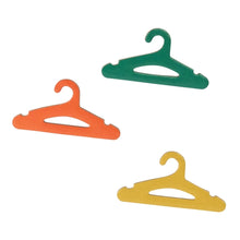 Laden Sie das Bild in den Galerie-Viewer, Minouchkas Schrank