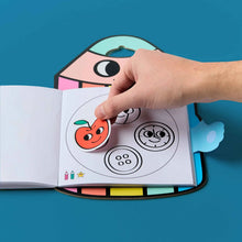Laden Sie das Bild in den Galerie-Viewer, Montessori Sticker-Buch "Geometrische Formen"