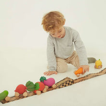 Laden Sie das Bild in den Galerie-Viewer, Sweetie the Strawberry Baby Auto