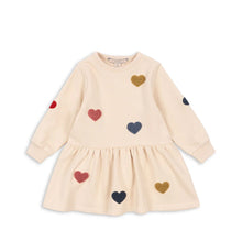 Laden Sie das Bild in den Galerie-Viewer, Lou Sweatkleid Multi Hearts