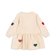 Laden Sie das Bild in den Galerie-Viewer, Lou Sweatkleid Multi Hearts