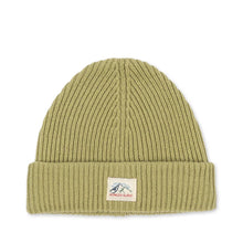 Laden Sie das Bild in den Galerie-Viewer, Basil Beanie pale olive green