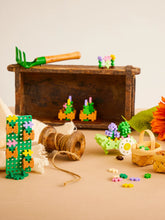 Laden Sie das Bild in den Galerie-Viewer, Learn to Build: Mini Bausteine "Blumenladen"