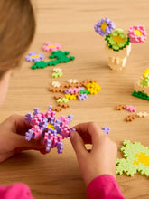 Laden Sie das Bild in den Galerie-Viewer, Learn to Build: Mini Bausteine "Blumenladen"