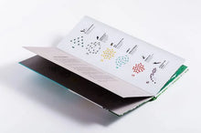 Laden Sie das Bild in den Galerie-Viewer, Schwarmzauber: Magische Choreografien der Natur ab 6J.