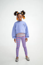 Laden Sie das Bild in den Galerie-Viewer, Crop Heart Sweater glacier bloom