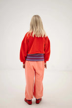 Laden Sie das Bild in den Galerie-Viewer, Crop Heart Sweater Firecracker