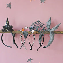 Laden Sie das Bild in den Galerie-Viewer, Spooky Spider Haarreif