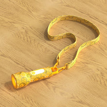 Laden Sie das Bild in den Galerie-Viewer, Glowy Taschenlampe SMILEY WORLD® gelb
