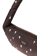 Laden Sie das Bild in den Galerie-Viewer, Brown Hearts Puffy Mini Cross Body Bag