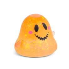 Laden Sie das Bild in den Galerie-Viewer, Glow in the dark Squishy Ghost