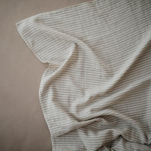 Laden Sie das Bild in den Galerie-Viewer, Swaddle Sage Stripe