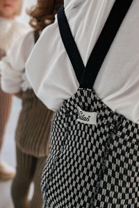 Strumpfhose mit Trägern und Fuß Black x White Checked