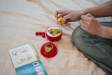 Laden Sie das Bild in den Galerie-Viewer, Apple Puzzler